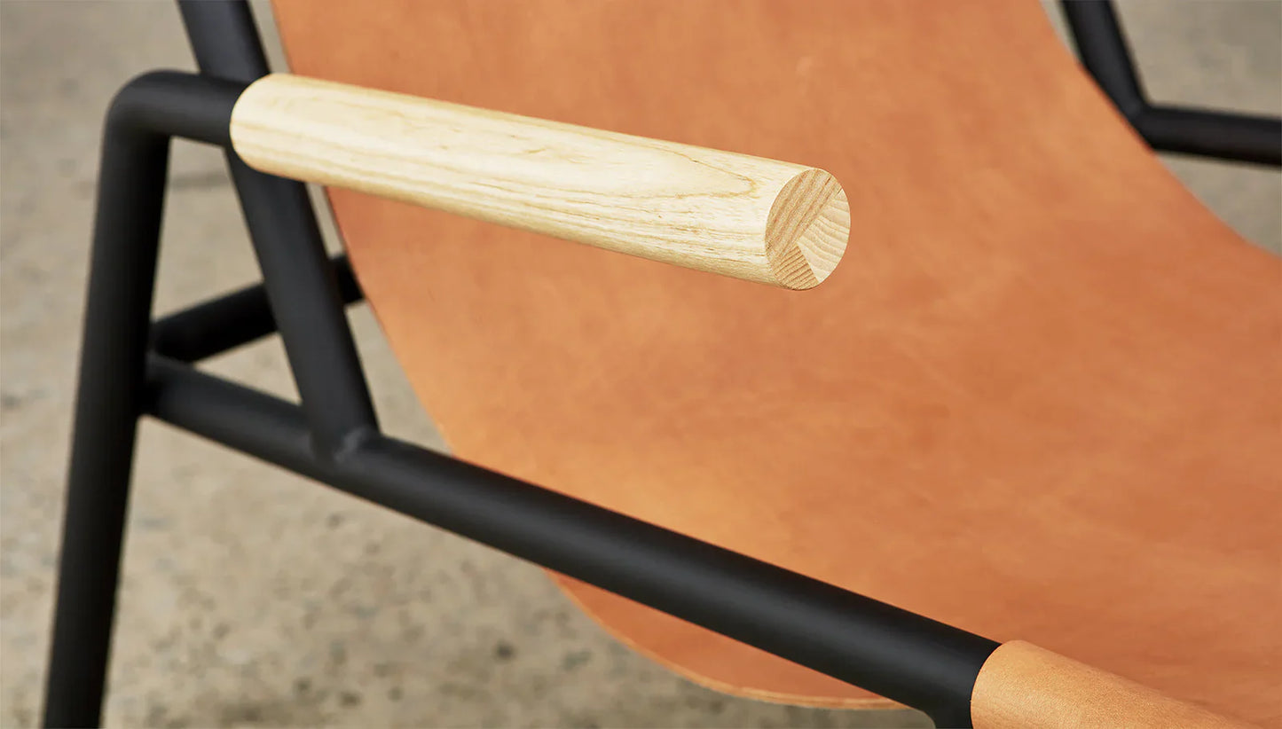 Gus* Wyatt Sling Chair