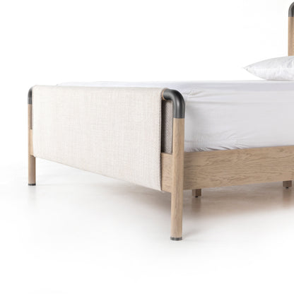 Henrietta Bed