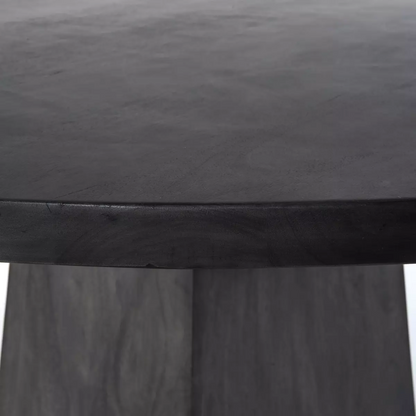 Kelsing Round Dining Table