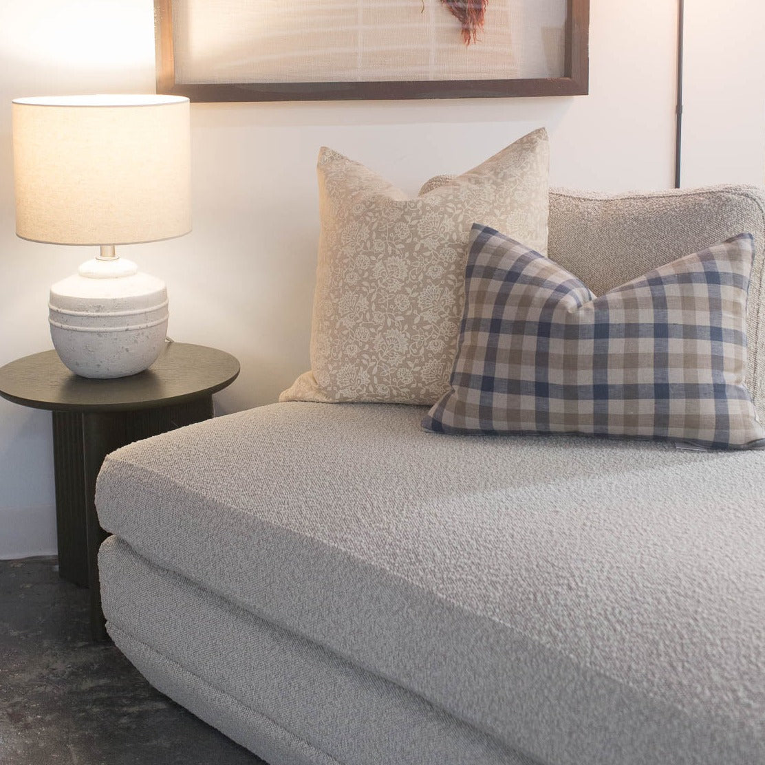 Gus* Modern Podium Lounge Right