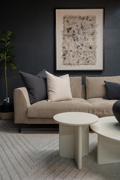 Gus* Modern Renfrew 87 Sofa