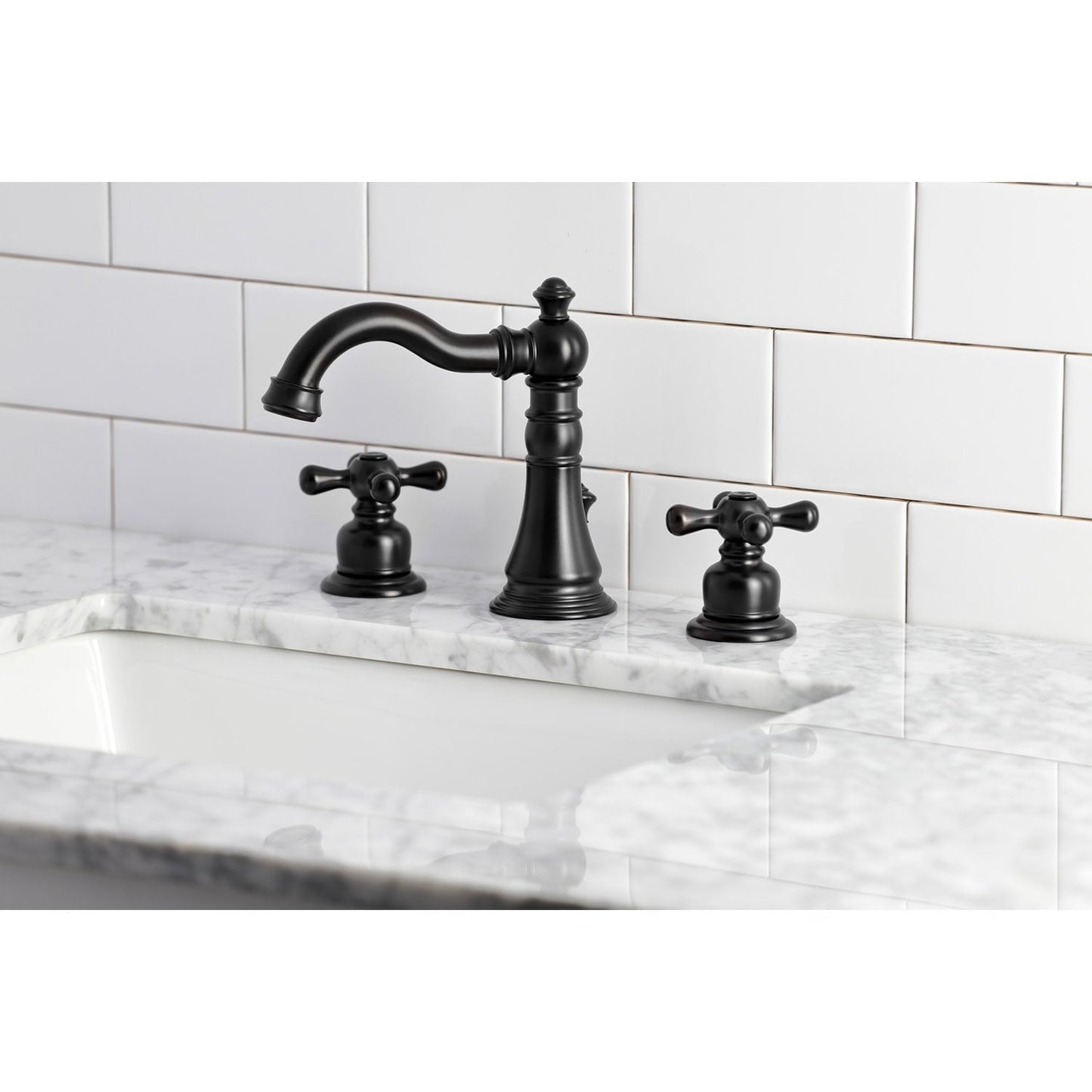 American Classic 8 in. Widespread Bathroom Faucet