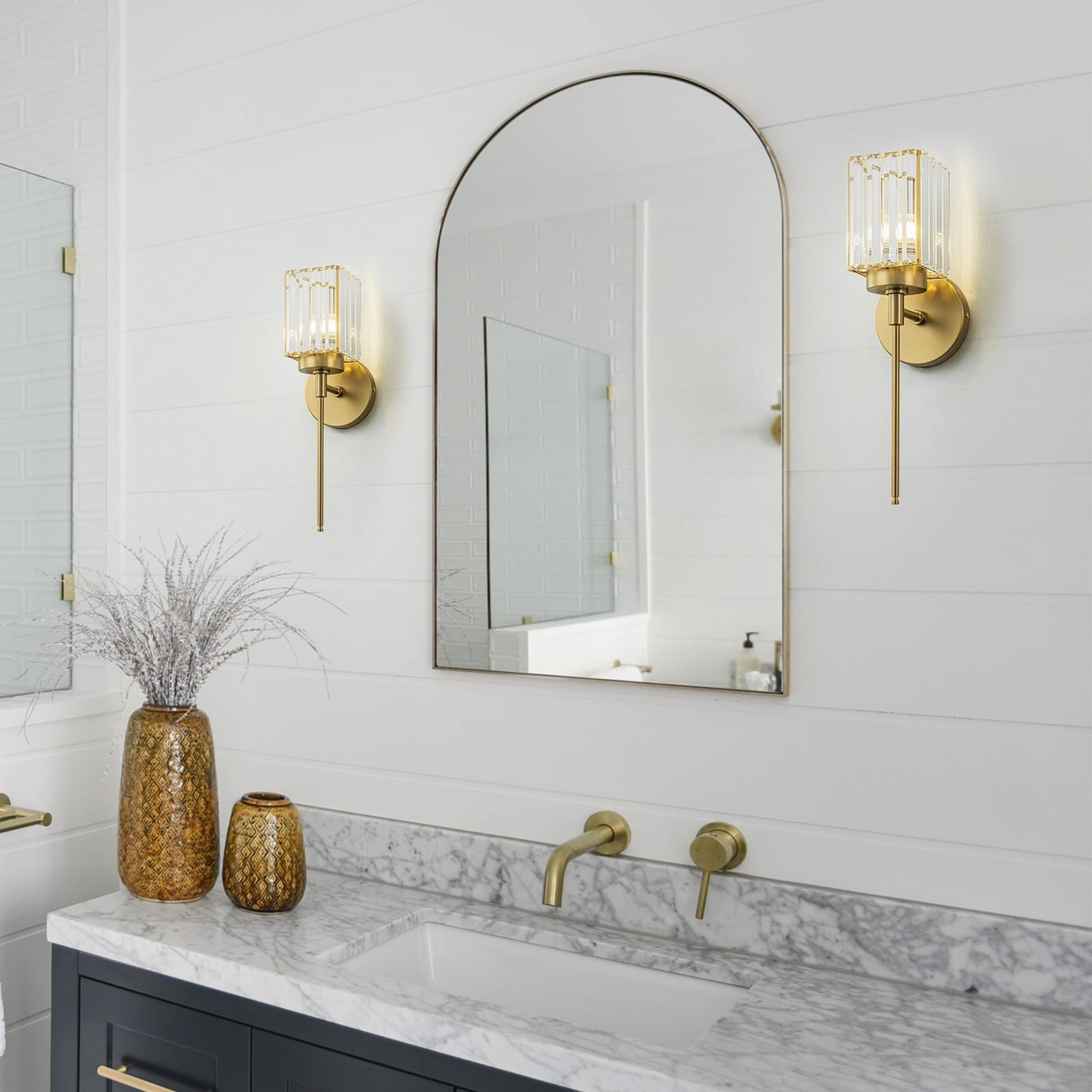 Modern Gold Dimmable Wall Light Glam Cylinder Bathroom Crystal Vanity Light Wall Sconces