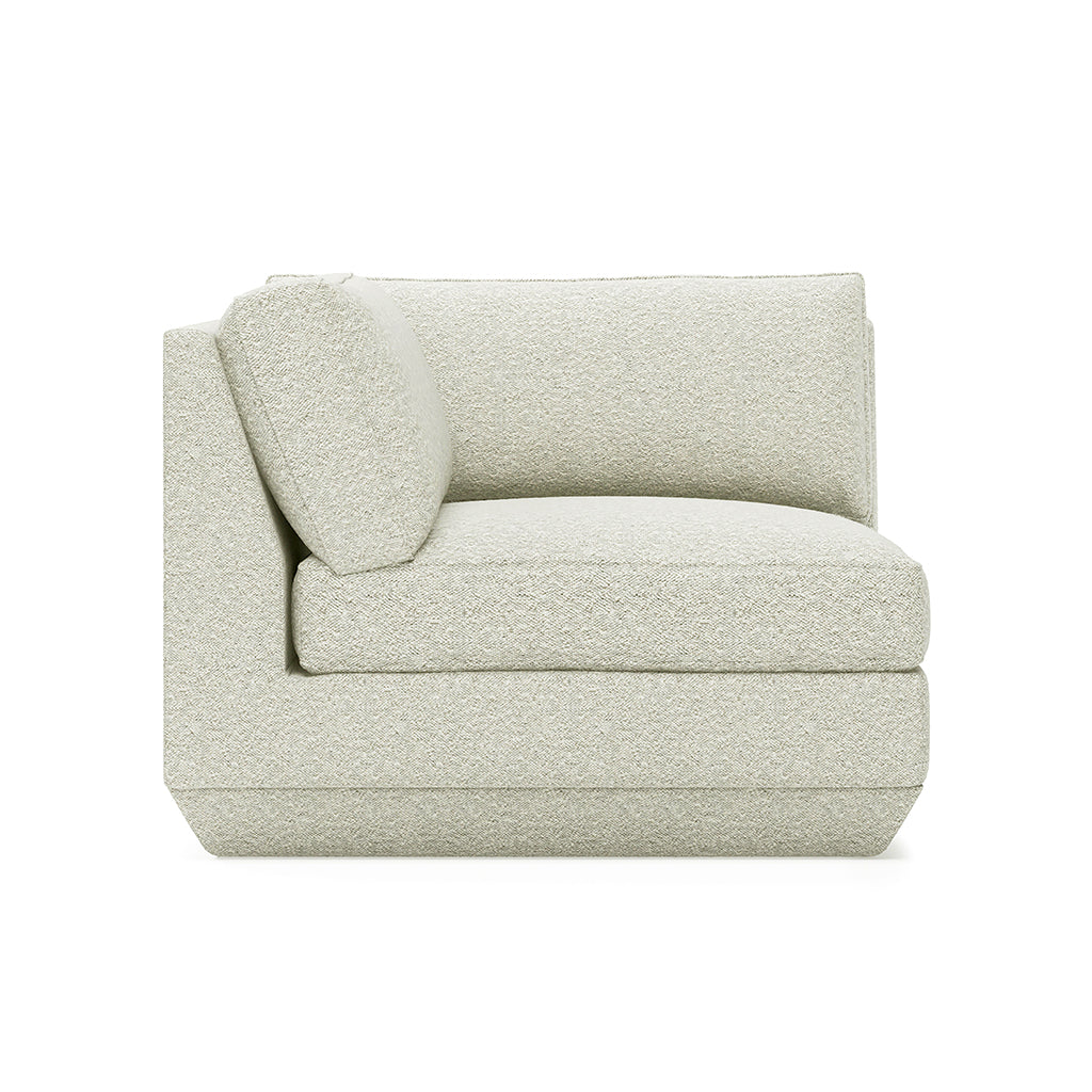 Gus* Modern Podium Corner