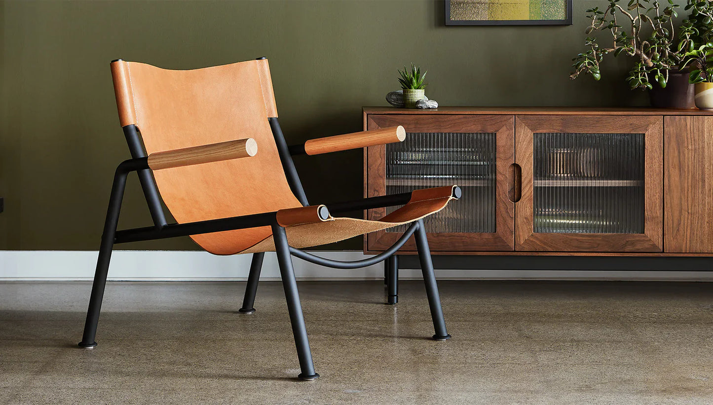 Gus* Wyatt Sling Chair