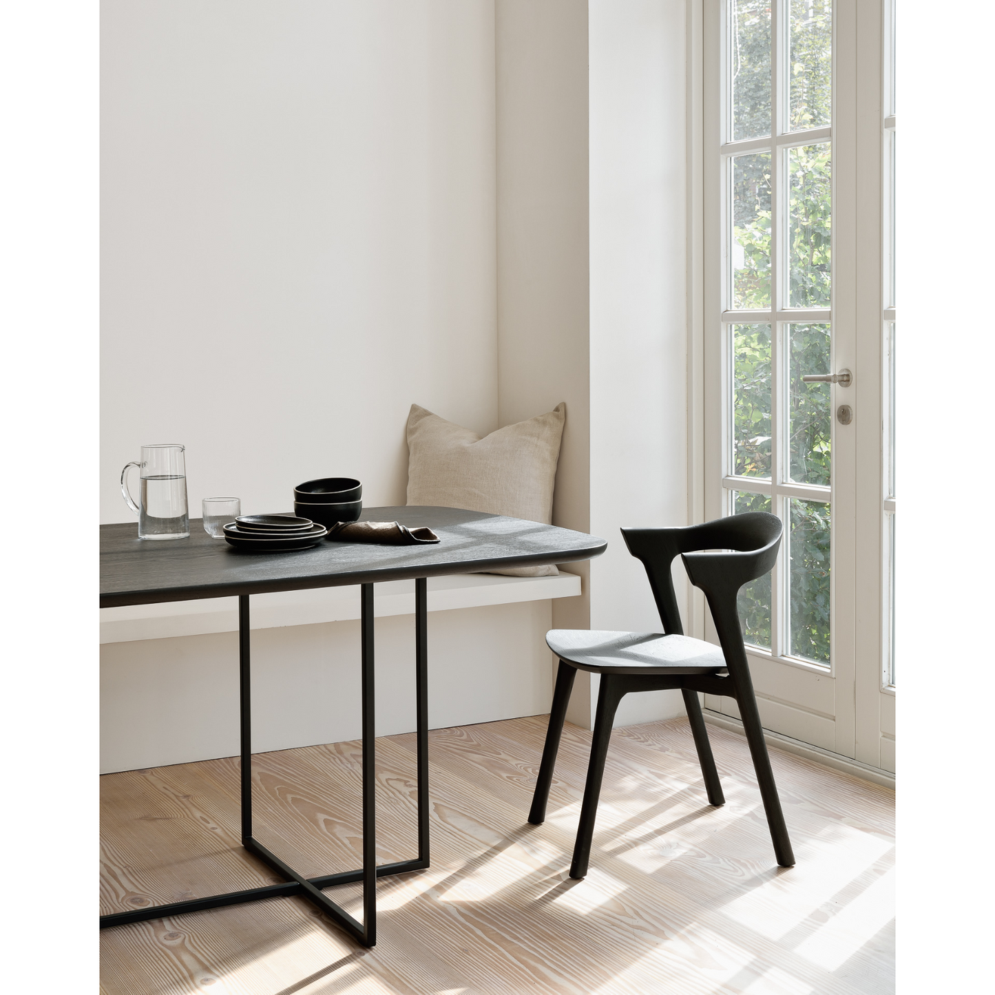 Arc Dining Table