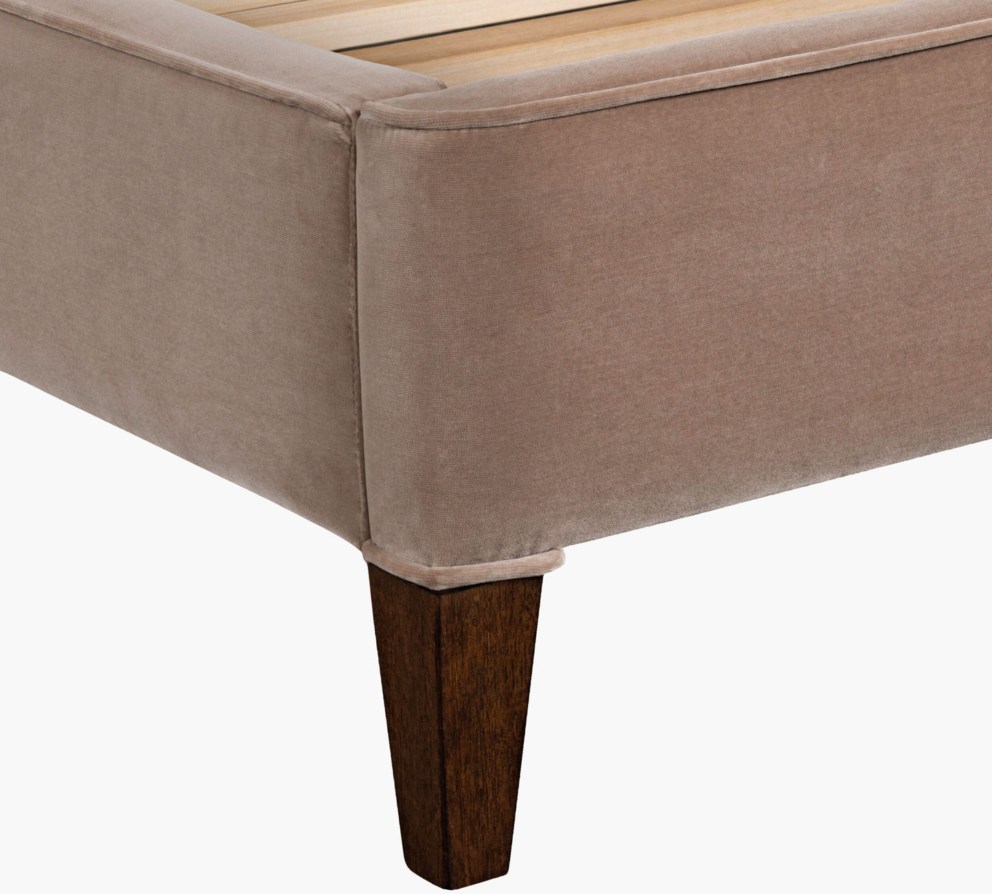 Elipse Upholstered Bed