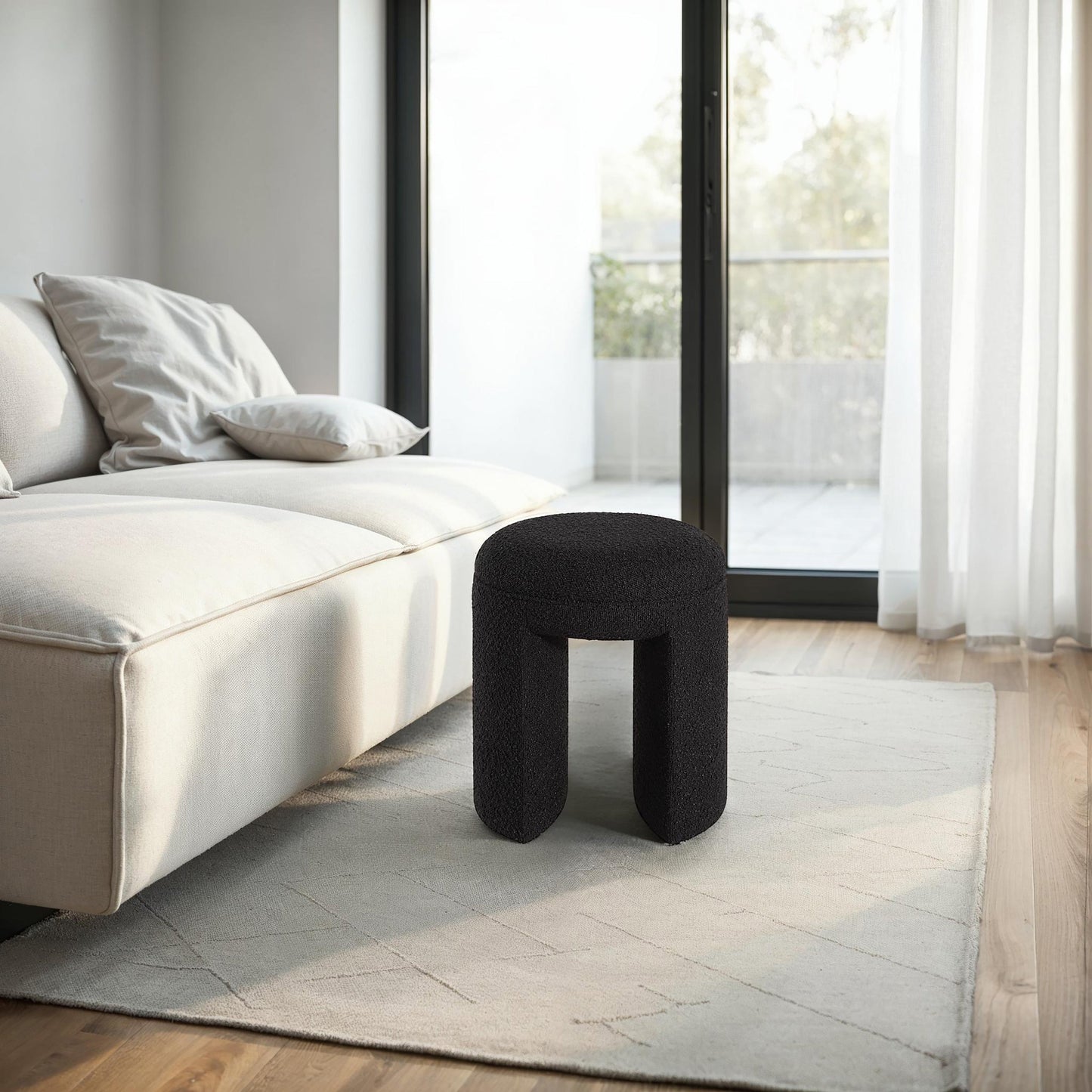 Amarah Stool