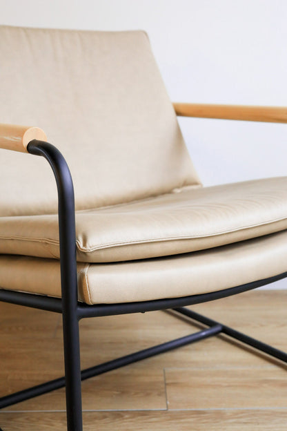 Gus* Modern Kelso Chair