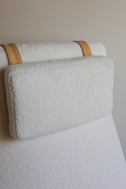 Gus* Modern Labrador Chair